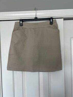 Croft & Barrow Taupe Straight Mini Skirt with front pockets and built in shorts